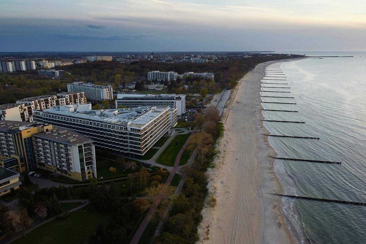 Prywatny Apartament Z Widokiem Na Morze Seaside Park Hotel Kolobrzeg Exterior photo